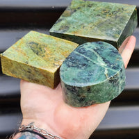 1kg Raw New Zealand Greenstone / Pounamu Carving Slices (R14B358)