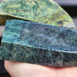 1kg Raw New Zealand Greenstone / Pounamu Carving Slices (R14B444)