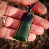 NZ Greenstone Pounamu Toki Pendant Necklace (N980)