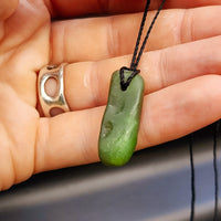New Zealand Greenstone Pounamu Pendant Necklace (AJJC2311)