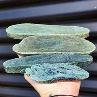 1kg Raw New Zealand Greenstone / Pounamu Carving Slices (R14B214)