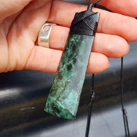 NZ Greenstone Pounamu Toki Pendant Necklace (N349)