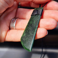 NZ Greenstone Pounamu Toki Pendant Necklace (N313)