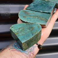 1kg Raw New Zealand Greenstone / Pounamu Carving Slices (R14B388)