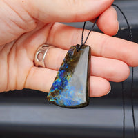 Natural Labradorite Toki Pendant Necklace (1BBB287)