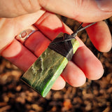 NZ Greenstone Pounamu Toki Pendant Necklace (N976)
