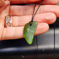 New Zealand Greenstone Pounamu Pendant Necklace (AJJC2326)
