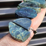 1kg Raw New Zealand Greenstone / Pounamu Carving Slices (R14B373)