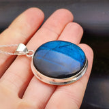 925 Sterling Silver & Natural Blue Labradorite Round Pendant Necklace
