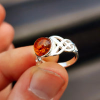 (O) Solid 925 Sterling Silver & Natural Round Amber Celtic Ring