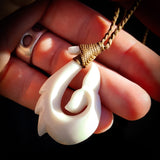 Natural Maori Bone Carving Pendant Necklace - Whale Tail Hook