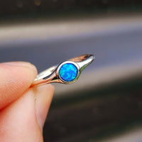 (R) Solid 925 Sterling Silver & 6.2mm Created Opal Round Signet Ring