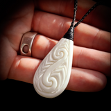 Natural Carved Maori Bone Carving Pendant Necklace - Carved Patu With Binding