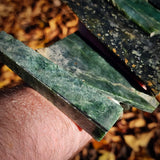 1KG Raw NZ Greenstone Pounamu Nephrite Carving Slices Offcuts (R14B622)
