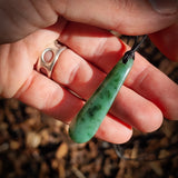 NZ Greenstone Pounamu Drop Pendant Necklace (N917)