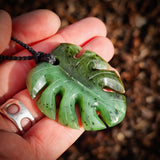 Natural Nephrite Jade Monstera Leaf Pendant Necklace (N1055)