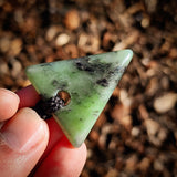 NZ Greenstone Pounamu Triangle Pendant Necklace (N1086)