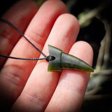 NZ Greenstone / Pounamu Tooth Pendant Necklace (N643)