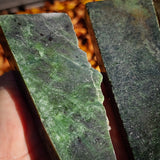 1KG Raw NZ Greenstone Pounamu Nephrite Carving Slices (R14B623)