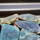 1kg Raw New Zealand Greenstone / Pounamu Carving Slices (R14B361)