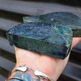 1kg Raw New Zealand Greenstone / Pounamu Carving Slices (R14B495)