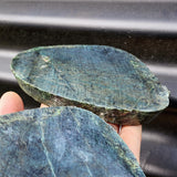 1kg Raw New Zealand Greenstone / Pounamu Carving Slices (R14B501)