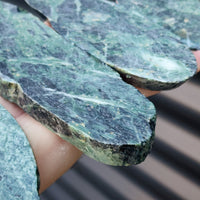 1kg Raw New Zealand Greenstone / Pounamu Carving Slices (R14B210)
