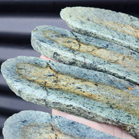1kg Raw New Zealand Greenstone / Pounamu Carving Slices (R14B199)
