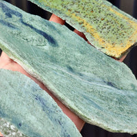 1kg Raw New Zealand Greenstone / Pounamu Carving Slices (R14B246)