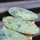 1kg Raw New Zealand Greenstone / Pounamu Carving Slices (R14B428)