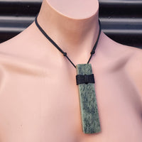 NZ Greenstone Pounamu Toki Pendant Necklace (N309)
