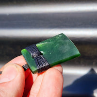 NZ Greenstone Pounamu Toki Pendant Necklace (N318)
