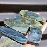 1kg Raw New Zealand Greenstone / Pounamu Carving Slices (R14B353)