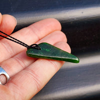 New Zealand Greenstone Pounamu Pendant Necklace (AJJC2341)
