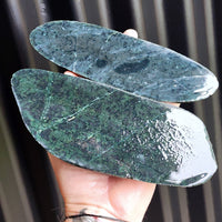 1kg Raw New Zealand Greenstone / Pounamu Carving Slices (R14B252)