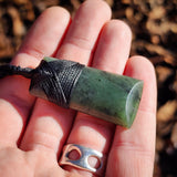 NZ Greenstone Pounamu Toki Pendant Necklace (N885)