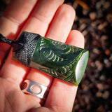 NZ Greenstone Pounamu Etched Toki Pendant Necklace (N1026)