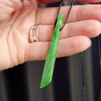 NZ Greenstone Pounamu Toki Pendant Necklace (N183)