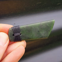 NZ Greenstone Pounamu Toki Pendant Necklace (N291)