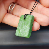 New Zealand Greenstone Pounamu Pendant Necklace (AJJC2170)