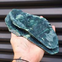1kg Raw New Zealand Greenstone / Pounamu Carving Slices (R14B222)