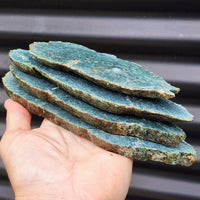 1kg Raw New Zealand Greenstone / Pounamu Carving Slices (R14B240)
