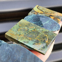 1kg (BUTTS) Raw New Zealand Greenstone / Pounamu Carving Slices (R14B352)