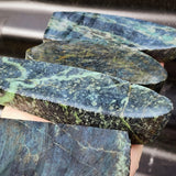 1kg Raw New Zealand Greenstone / Pounamu Carving Slices (R14B488)