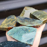 1kg Raw New Zealand Greenstone / Pounamu Carving Slices (R14B472)