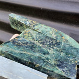 1kg Raw New Zealand Greenstone / Pounamu Carving Slices (R14B494)