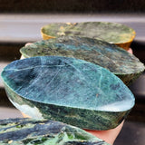 1kg Raw New Zealand Greenstone / Pounamu Carving Slices (R14B486)
