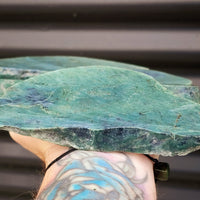 1kg Raw New Zealand Greenstone / Pounamu Carving Slices (R14B234)