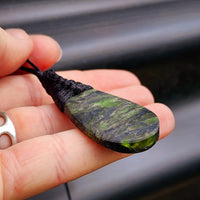 NZ Greenstone Pounamu Patu Pendant Necklace (N372)