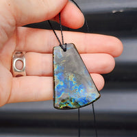 Natural Labradorite Toki Pendant Necklace (1BBB287)